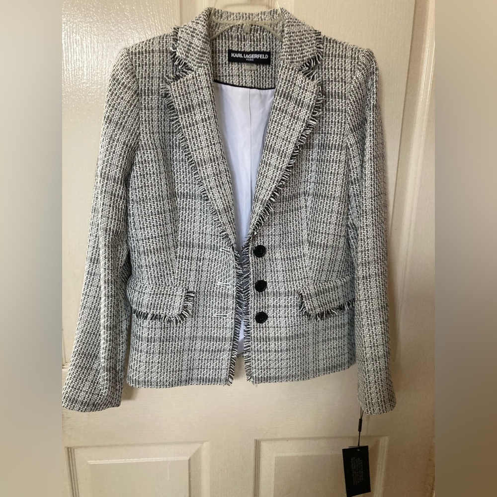 Karl Lagerfeld Women’s Blazer Size 8 🖤